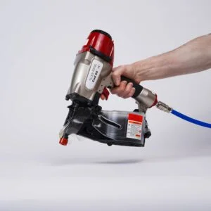 Topkwaliteit spijkerpistool van Allesvast.nl met gratis doos spijkers, ideaal voor bouw en bevestigingsklussen