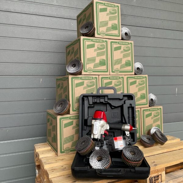 Palletdeal: Coil.65 plus 10 dozen spijkers!